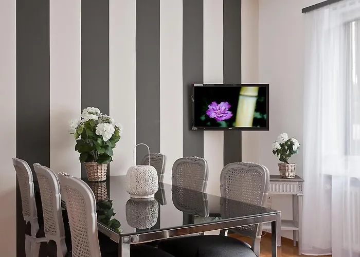 Suite-17 By Interhome 아스꼬나